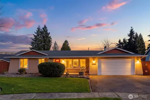 6 Dove St, Longview, WA 98632