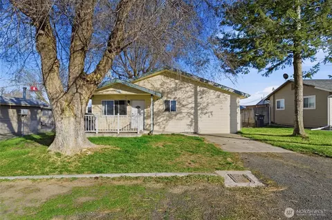 762 S 2nd Ave, Connell, WA 99326