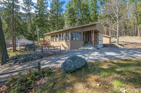 12220 S Lakeshore Rd #77, Chelan, WA 98816
