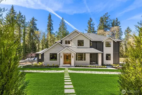 9473 Springwood Ave NE, Bainbridge Island, WA 98110
