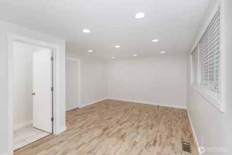Living - 21713 Meridian Ave S, Bothell, WA 98021 photo 8 of 9