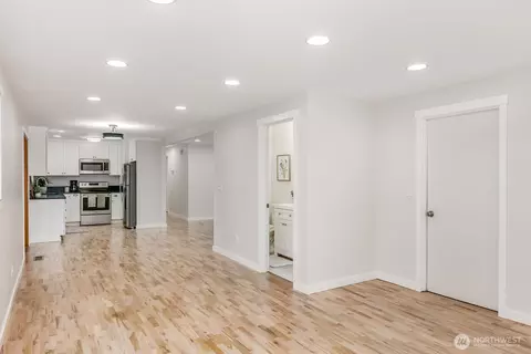 Living - 21713 Meridian Ave S, Bothell, WA 98021 photo 7 of 9