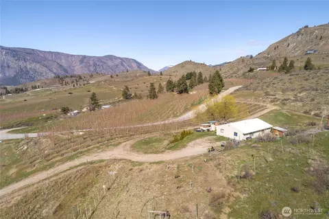 57 Raven Ln, Manson, WA 98831