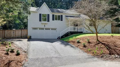 2208 226th Pl NE, Sammamish, WA 98074