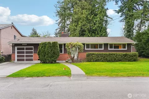 1223 N 188th St, Shoreline, WA 98133