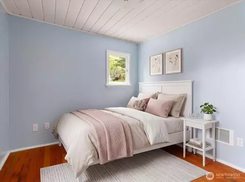 Bedroom - 3191 E Harbor Rd, Langley, WA 98260 photo 3 of 3
