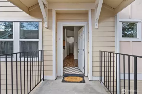 8023 Custer Rd SW #B6, Lakewood, WA 98499