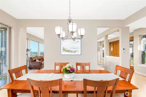 Dining - 771 Brigadoon Blvd, Sequim, WA 98382 photo 3 of 3
