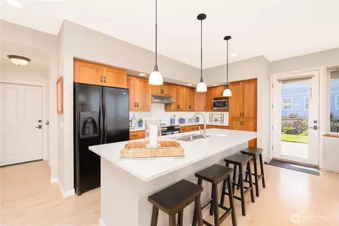 Kitchen - 771 Brigadoon Blvd, Sequim, WA 98382 photo 4 of 5