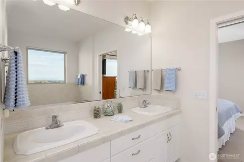 Bath - 771 Brigadoon Blvd, Sequim, WA 98382 photo 3 of 5