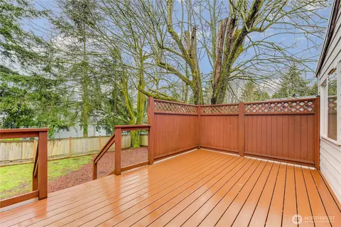 Exterior - 2016 120th Pl SE, Everett, WA 98208 photo 5 of 8