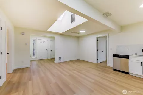 Living - 2016 120th Pl SE, Everett, WA 98208 photo 3 of 3