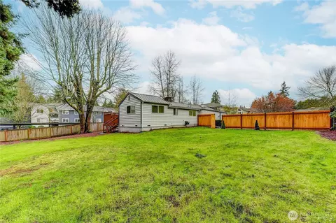 Exterior - 2016 120th Pl SE, Everett, WA 98208 photo 4 of 8