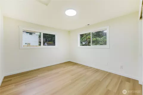 Bedroom - 2016 120th Pl SE, Everett, WA 98208 photo 4 of 12