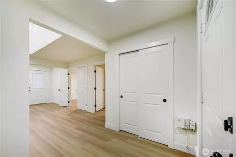 Entry Way - 2016 120th Pl SE, Everett, WA 98208 photo 1 of 2