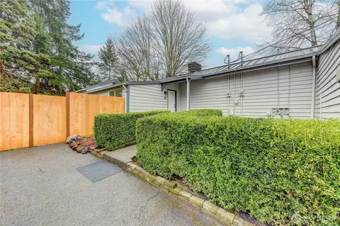 Exterior - 2016 120th Pl SE, Everett, WA 98208 photo 2 of 8