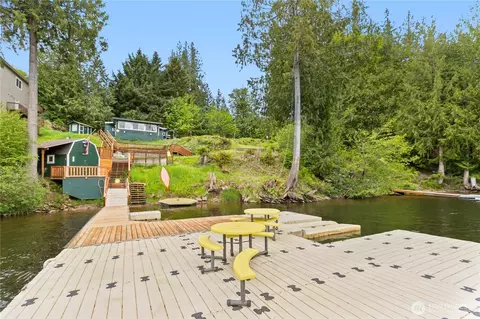 18545 W Big Lake Blvd, Mount Vernon, WA 98274