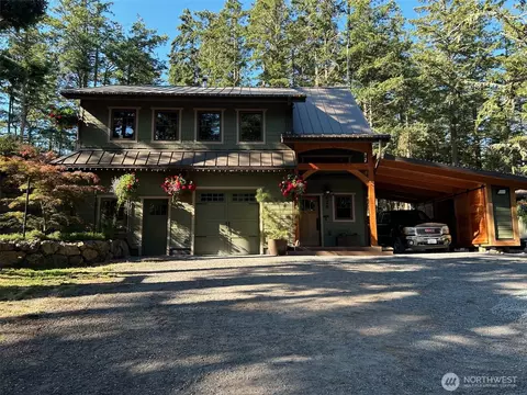424 Logans Run Rd, Eastsound, WA 98245