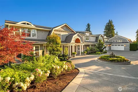 3183 95th Pl NE, Clyde Hill, WA 98004