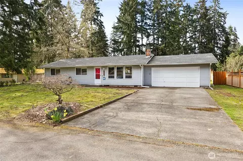 1724 Foxfire Dr SE, Olympia, WA 98513