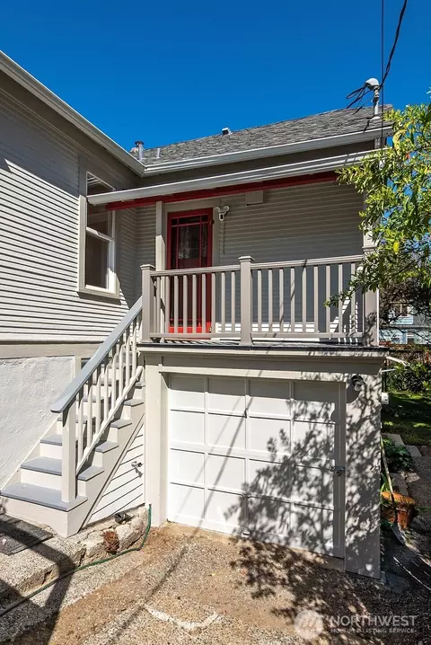 942 N 81st St, Seattle, WA 98103 photo 10