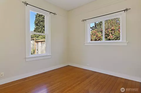 942 N 81st St, Seattle, WA 98103 photo 12