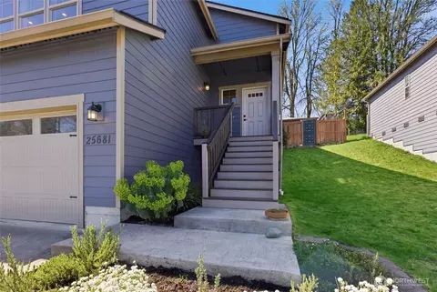 25681 NE School House Pl, Kingston, WA 98346