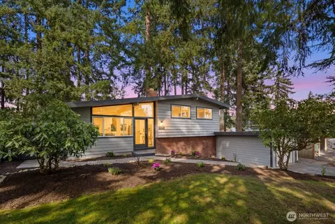 14240 Lake Hills Blvd, Bellevue, WA 98007