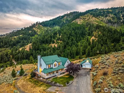 9505 Plateau Rd, Cashmere, WA 98815