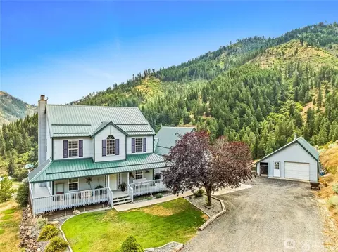 9505 Plateau Rd, Cashmere, WA 98815