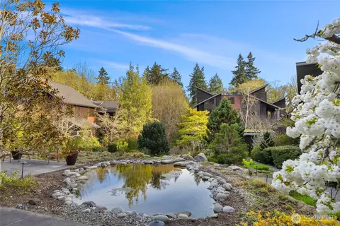 610 Vineyard Ln #A302, Bainbridge Island, WA 98110