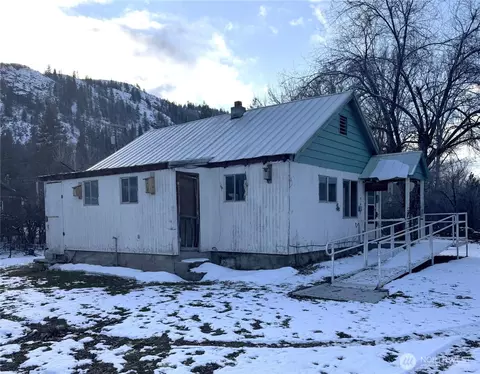 204 Borchard Ln, Twisp, WA 98856