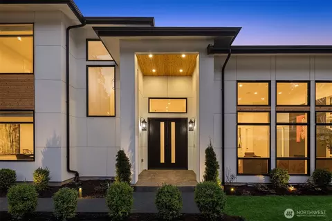 5539 116th Ave NE, Kirkland, WA 98033