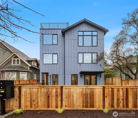 2340 N 64th St #A, Seattle, WA 98103
