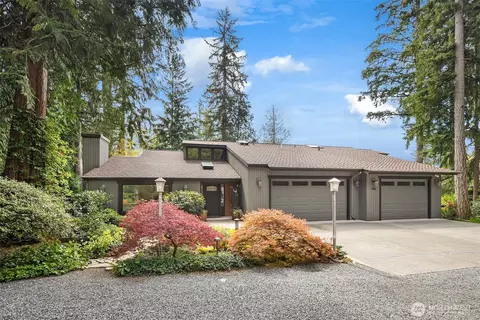 25137 SE Mirrormont Pl, Issaquah, WA 98027