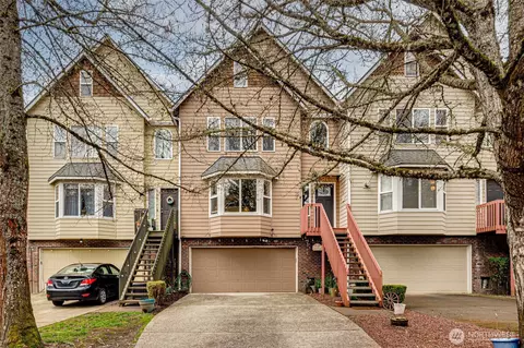 75 River Rock Ln #F, Woodland, WA 98674