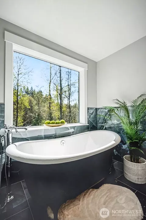 Bath - 17823 214th Avenue Ct E, Orting, WA 98360 photo 3 of 6