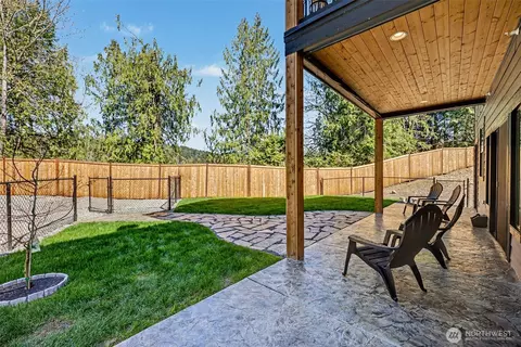 Exterior - 17823 214th Avenue Ct E, Orting, WA 98360 photo 4 of 8