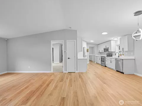20500 SE 32nd Dr, Bothell, WA 98012 photo 16