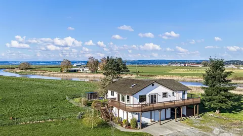9405 Thomle Rd, Stanwood, WA 98292