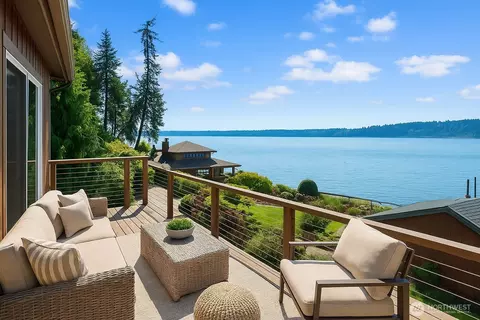 14758 SW Spring Beach Rd, Vashon, WA 98070