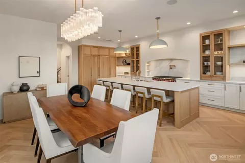 Dining - 738 22nd Ave E, Seattle, WA 98112 photo 1 of 2