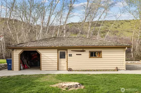 Other - 3661 E Taneum Rd, Thorp, WA 98946 photo 4 of 9