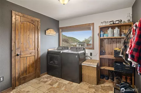 Other - 3661 E Taneum Rd, Thorp, WA 98946 photo 2 of 9