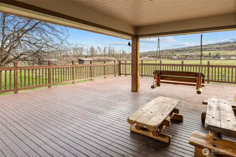 Exterior - 3661 E Taneum Rd, Thorp, WA 98946 photo 2 of 11