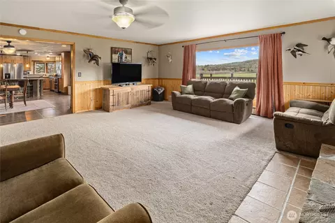 Living - 3661 E Taneum Rd, Thorp, WA 98946 photo 2 of 2