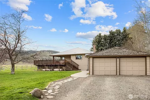 Exterior - 3661 E Taneum Rd, Thorp, WA 98946 photo 3 of 11