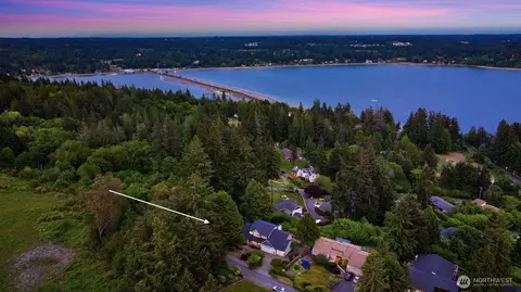 8226 Granite Dr NW, Gig Harbor, WA 98329
