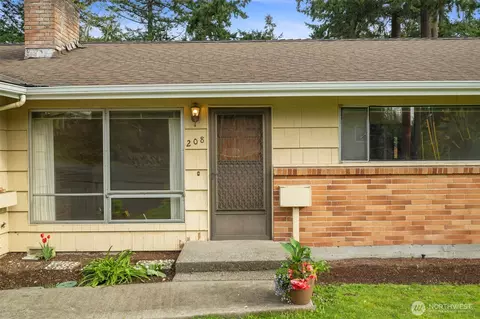 208 N 184th, Shoreline, WA 98133