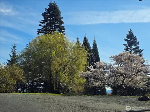 5838 Hawthorne Pl, Ferndale, WA 98248
